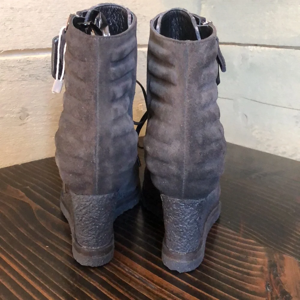 Made in Italy Vic Wedge Leather Sneakers - Picture 7 of 14